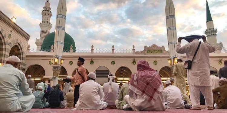 Ko klanja sabah-namaz je pod Allahovom zaštitom pa nemojte ih uznemiravati