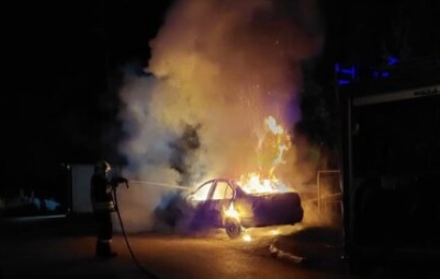 Potpredsjednici opštine Leposaviće zapaljen automobil