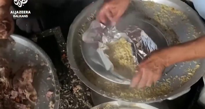 Palestinci spremaju hiljade obroka za raseljene, duge godine terora ih naučile na samoorganizaciju
