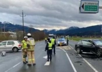 Austrija: U teškoj saobraćajnoj nesreći povređen Bosanac i još tri osobe