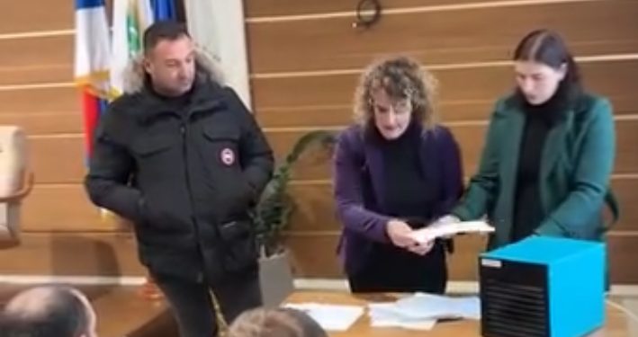 Smijenjen Munib Mujagić, predsjednik opštine Sjenica. Novi predsjednik nije izabran