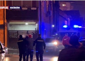 Novi Pazar: Ekipe vatrogasaca i hitne pomoći  spasili u stanu muškarca