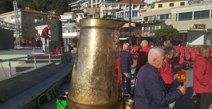 Ulcinj: Smotra bivših fudbalskih legendi uz kafu iz najvećeg fildžana na svijetu