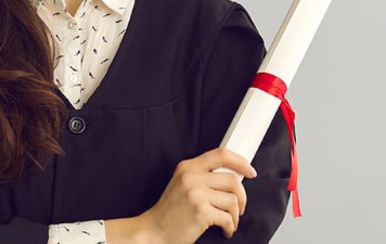 Bizmarević: U Crnoj Gori više od 25.000 lažnih diploma, najviše iz Tutina i Novog Pazara