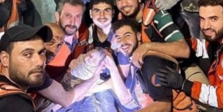 Beba spašena nakon mjesec dana provedenih pod ruševinama