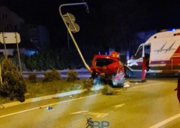 Više osoba povređeno u saobraćajnoj nesreći na raskrsnici u Rakonjima