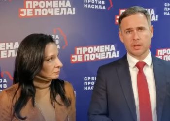 Održan protest Srbija protiv nasilja zbog krađe glasova u Beogradu, Marinića i Aleksić počeli štrajk glađu