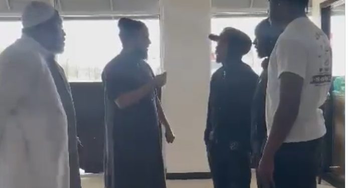 Jedan od najpopularnijih američkih boksera primio Islam, šampion WBA VIDEO