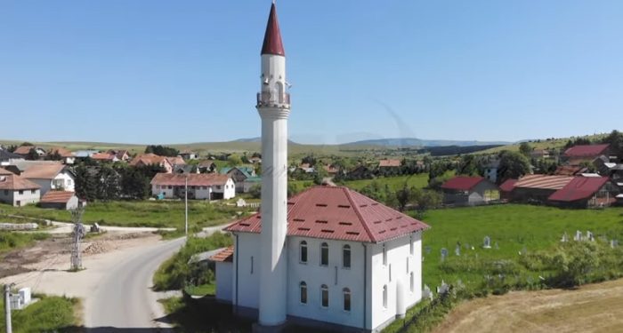 Selo Draževiće je jedno od većih sela infrastrukturno dobro opremljeno VIDEO