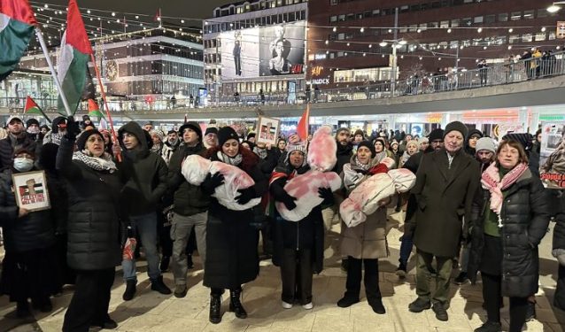 Umesto dočeka nove godine u Švedskoj veliki protest i oplakivanje ubijanja djece u Gazi