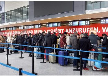 Građani Kosova srećni zbog ukidanja viza, prvi putnici krenuli u evropske zemlje
