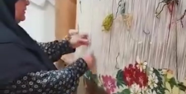 Nekada su sobe krasili ručno tkani tepisi, koja mlada bi danas znala ovako