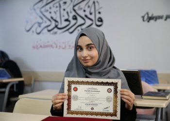 Sirijka Nur Muhammed naučila Kur’an napamet za mjesec dana