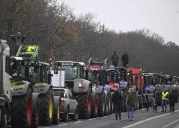 Njemački farmeri započeli štrajk protiv vladinih Mera za smanjenje subvencija
