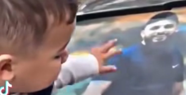 Palestinski dječak uzalud zove svoga babu VIDEO