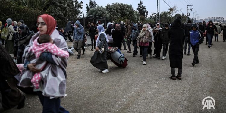 Izrael brutalnim napadima primorava pola miliona Palestinaca na raseljavanje na jugu Gaze