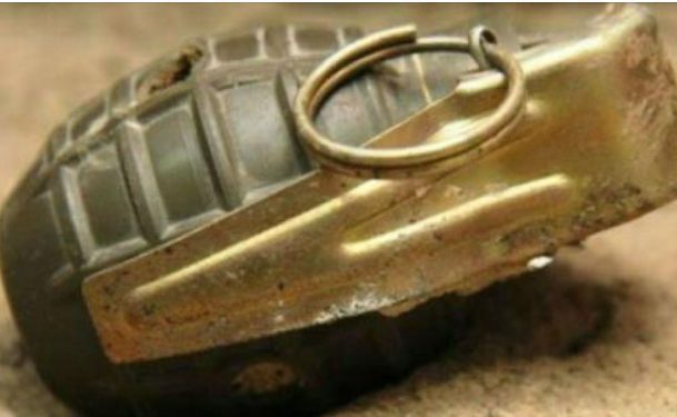 Srbija još uvijek puna oružja, jedno lice stradalo od bombe kad je jedan mladić pokazao drugom bombu