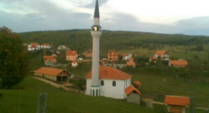 Selo Čarovina ima svoju džamiju i sposobne ljude