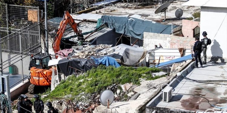 Poslednja 24 sata u Gazi obilježio jak napad na bolnicu, hapšenja i rušenje kuće Abu Diyaba
