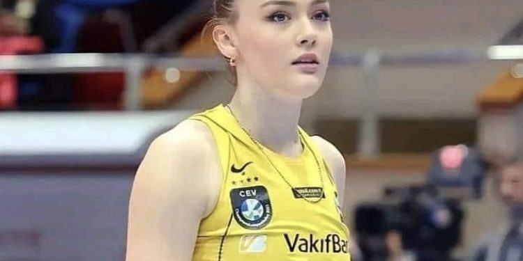 Najljepša i najbolja odbojkašica svijeta Turkinja a rođena Pazarka- Zehra Guneš