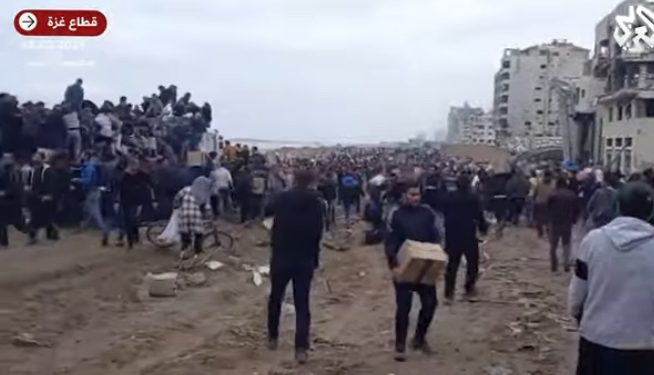 Konvoj pomoći ušao u Gazu a onda agresori otvorili vatru u pobili i ranili mnogo civila VIDEO