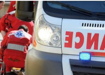 Auto sletelo sa puta kod Bujanovca, tri osobe stradale a više povređeno