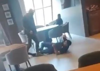 Objavljen video kako Radoičić tuče srpskog gradonačelnika- Spirića