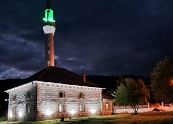 Jednu od najljepših džamija na Pešteru ima selo ĐEREKARE