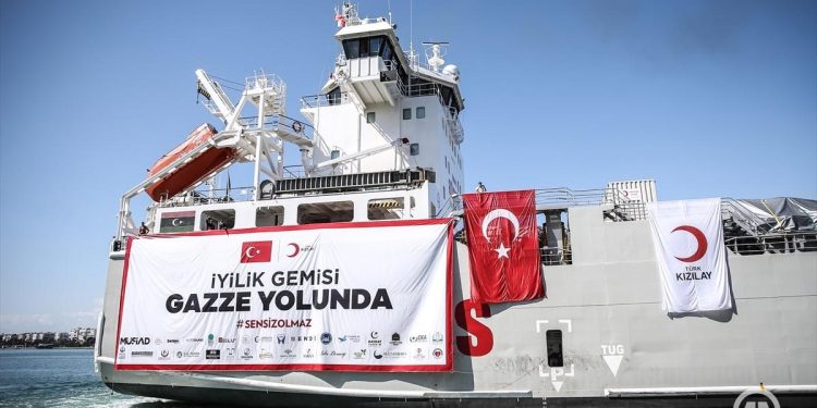 Iz Turkiye za Gazu krenuo brod sa više od 2.700 tona humanitarne pomoći