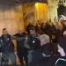Izraelski cionisti pendrecima tukli vjernike na ulazu u džamiju Al – Aksa VIDEO