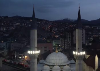 Ramazanska atmosfera u Rožajama, mir i tišina na ulicama i sokacima