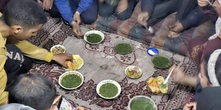 Glad u Gazi ne smeta postačima, supa od trave i limuna za iftar