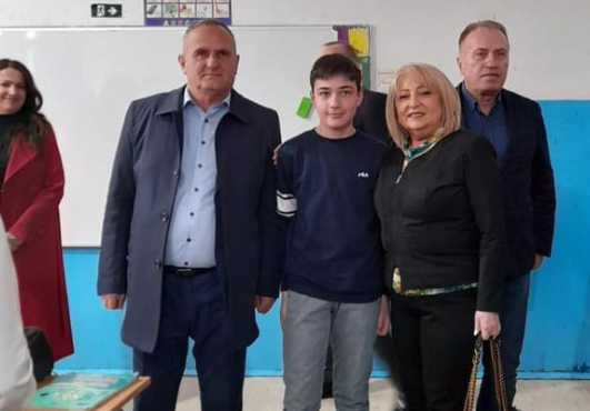 Ministarka prosvjete obišla OŠ Tršo, upoznala tutinskog genija- Mehmeda Čalakovića iz Tutina