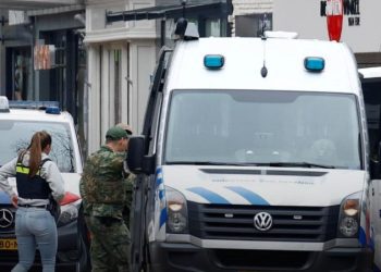 Holandija: Talačka kriza, naoružan muškarac drži više osoba