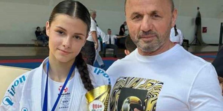 Hana Kecapa osvojila zlatnu medalju u karateu na Beogradskom kupu