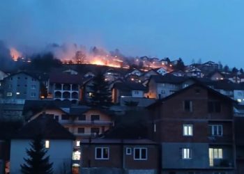 Veliki požar u  Rožajskom naselju Bandžovo brdo