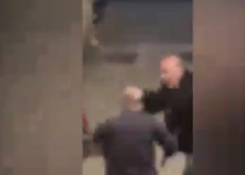 Krvava svađa komšija oko parking mjesta, jedan dobio tri metka drugi sekiru u glavu