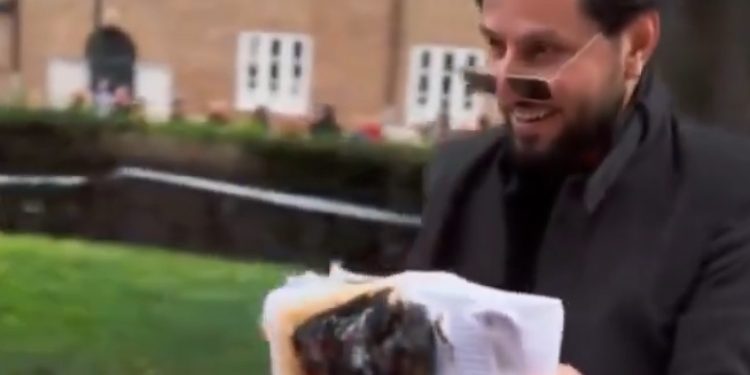 Ovaj mladić je nekoliko puta spalio Kur’an, pronađen mrtav VIDEO