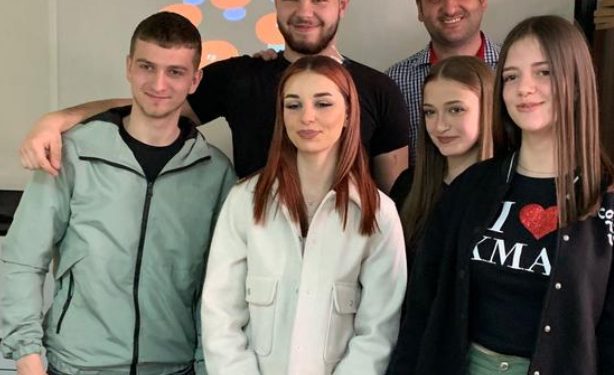 Zlatna medalja za “OP Soft” učeničku kompaniju iz Novog Pazara, najbolja aplikacija za restoran