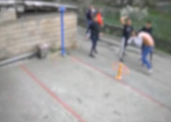 Novi Pazar: Vršnjačko nasilje nad učenikom osmog razreda, šestorica ga tukli