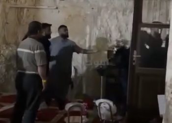 Izraelska policija upala u džamiju Al Aksa i tukla vjernike, dvoje uhapsili
