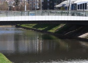 Sarajevo: U Miljacki pronađena beživotna tijela žene i djeteta (4)