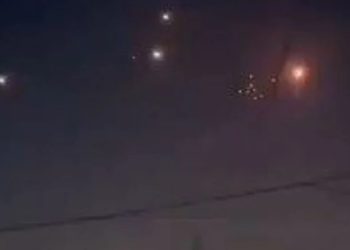Iran napao dronovima Izrael, mediji objavljuju snimke desetine dronova