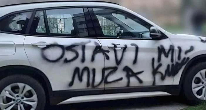 Upropastila džipa svalerki svoga muža, sprejom ostavila poruku
