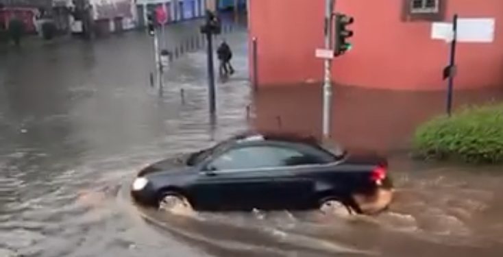 Frankfurt i Offenbach pogodilo jako nevrijeme, ulice poplavljene