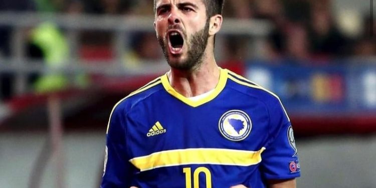 BiH reprezentativac Miralem Pjanić saopštio da se oprašta od igranja za Zmajeve