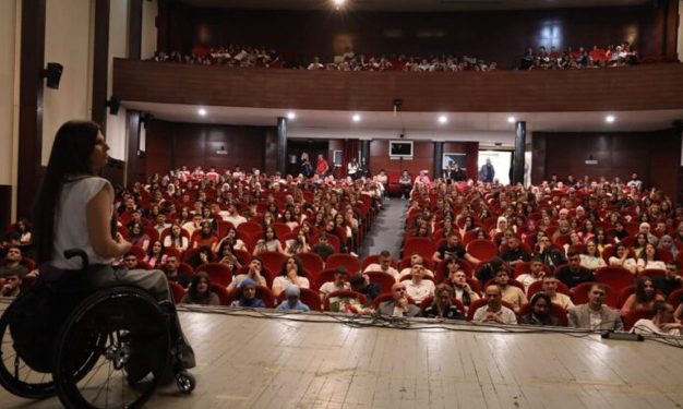 Novi Pazar: Održana tribina “Na maturu bez automobila”