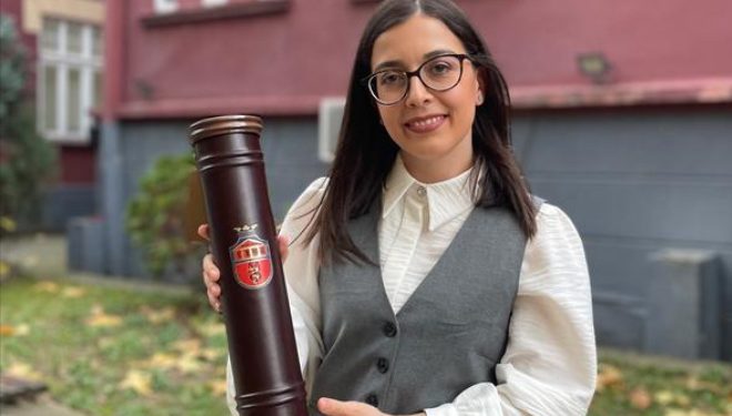 Dr Amina Nurović  iz Novog Pazara dobila nagradu od Srpskog lekarskog društva