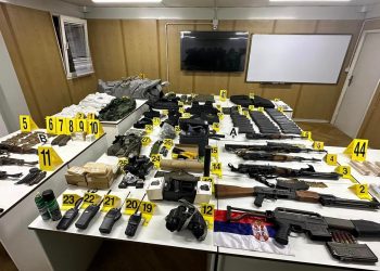 Kosovo: Velika količina naoružanja prinađena u blizini Zvečana