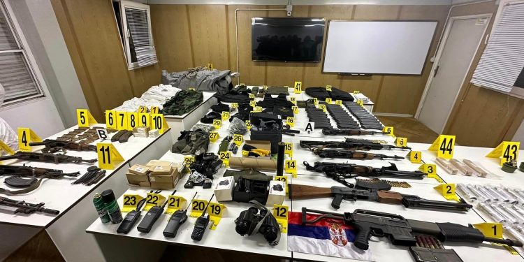Kosovo: Velika količina naoružanja prinađena u blizini Zvečana